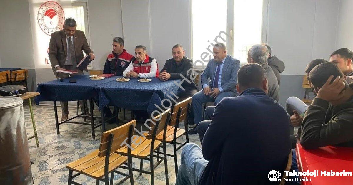 "Aydın'da Tarım Seferberliği: 17 İlçede Eş Zamanlı Üretici Zirvesi" başlıklı haber için fotorealisti